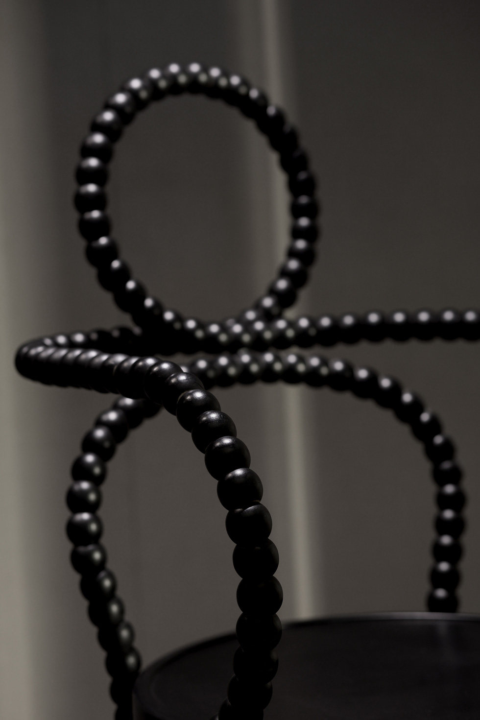 Bead-Chair-V&V-detail