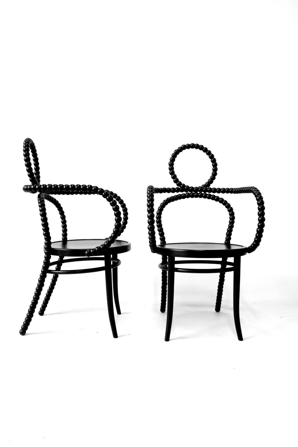 bead-chair-black